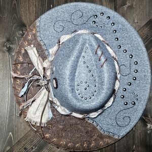 NWT Grey Felt Burned Fedora With Genuine Leather And Silver Studs